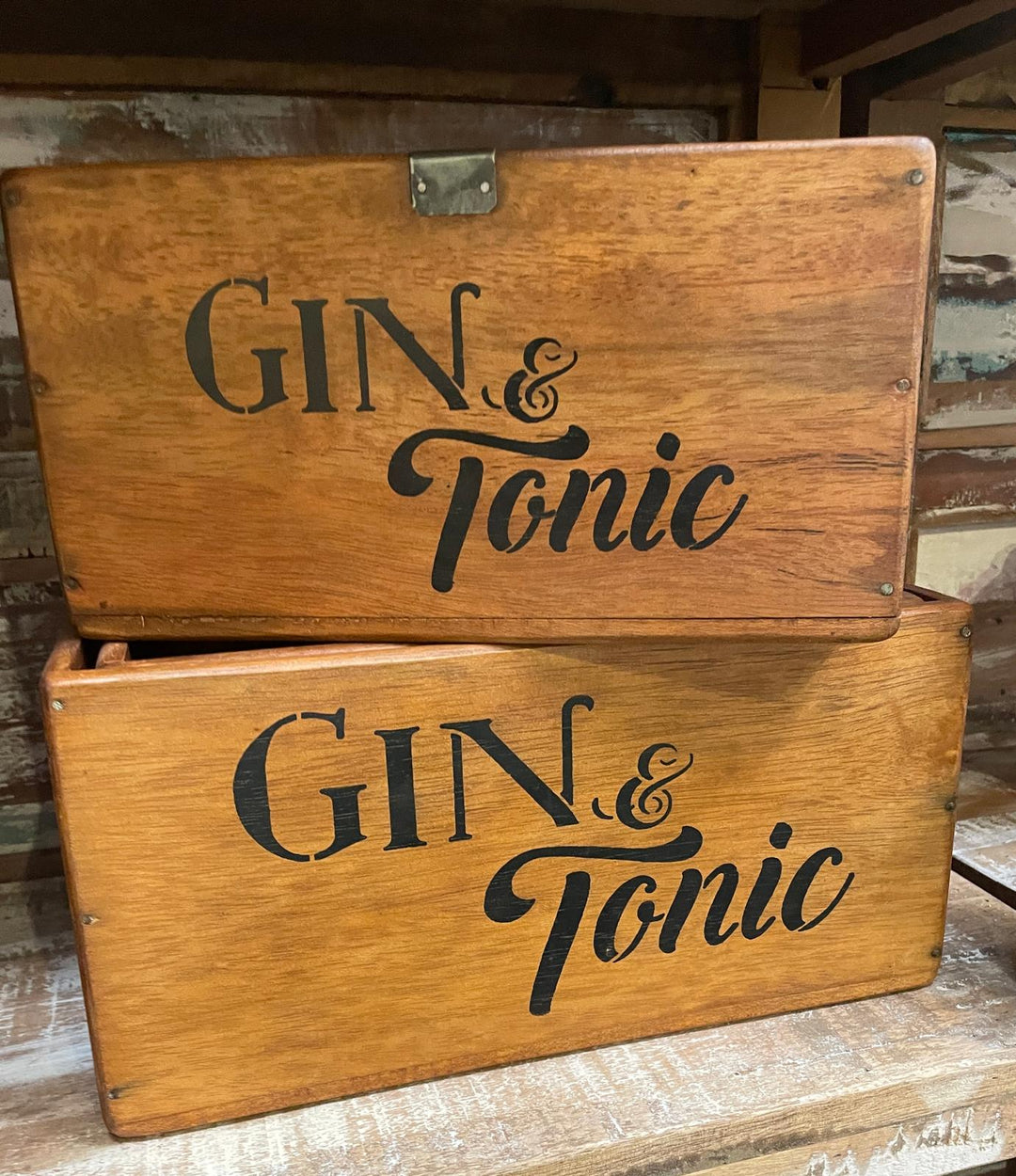Wooden Crates G & T Bottle wooden display Rustic Natural Finish (S/M/L Size)
