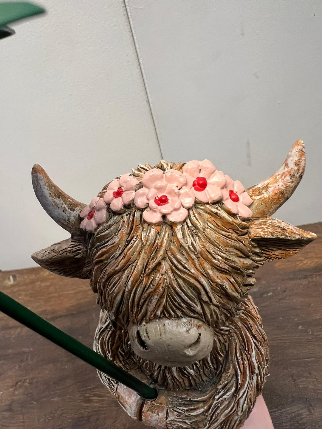 Highland Cow Boy & Girl Resin Ornaments – Cute Farm Décor with Wellies & Umbrellas