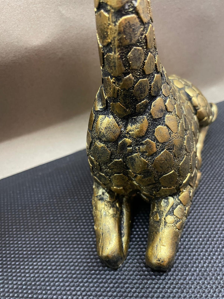 Resin Giraffe Ornament Sitting Tall Brushed Gold Decorative Animal Figure