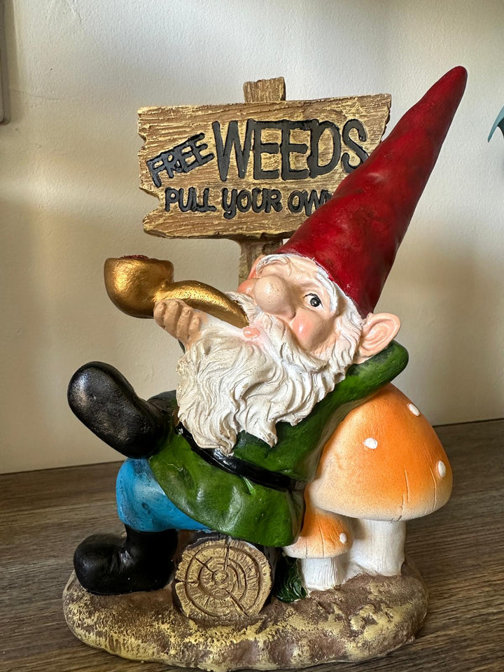 Resin Garden Gnome Ornament | Cute Outdoor Lawn & Patio Gnome Decoration
