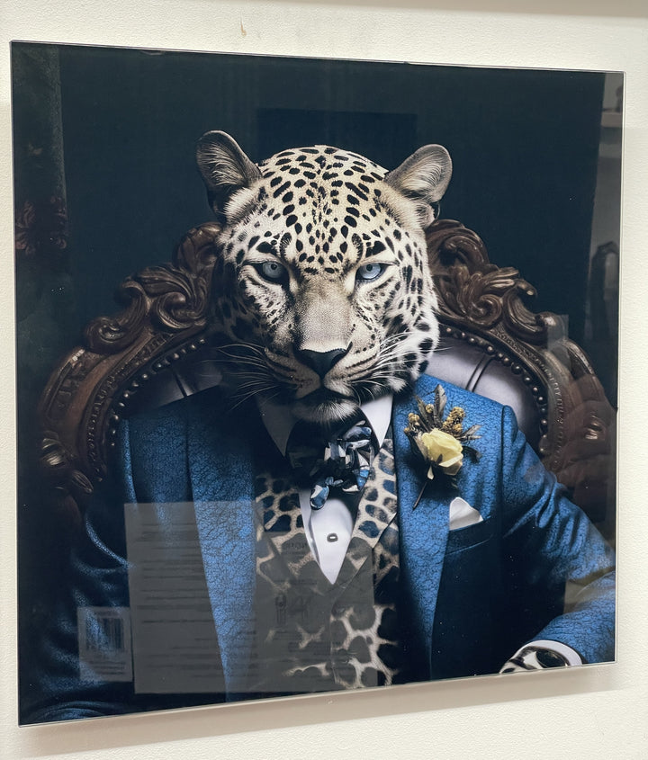 30CM Animals-Dogs, lion, Highland Cow & tiger Tempered Glass quirky Pictures