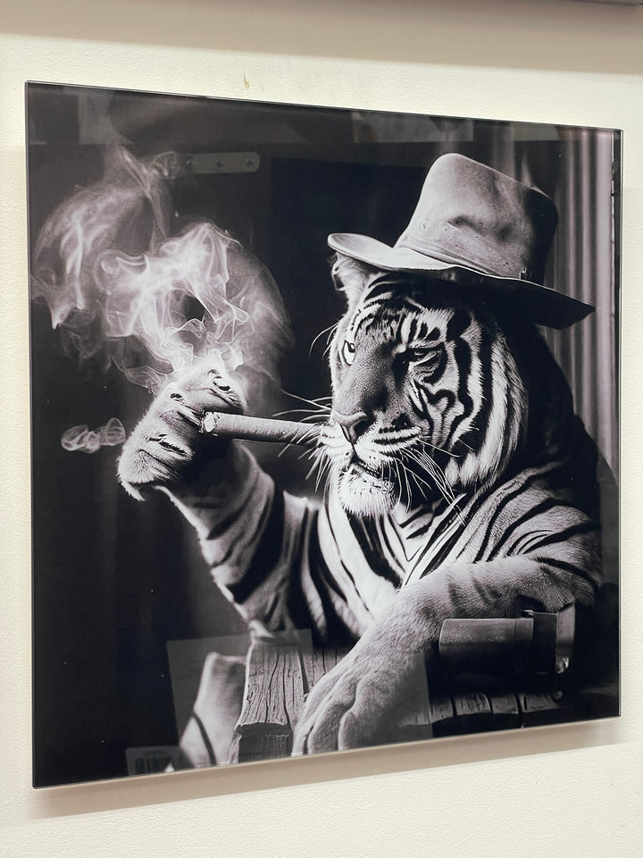 30CM Animals-Dogs, lion, Highland Cow & tiger Tempered Glass quirky Pictures