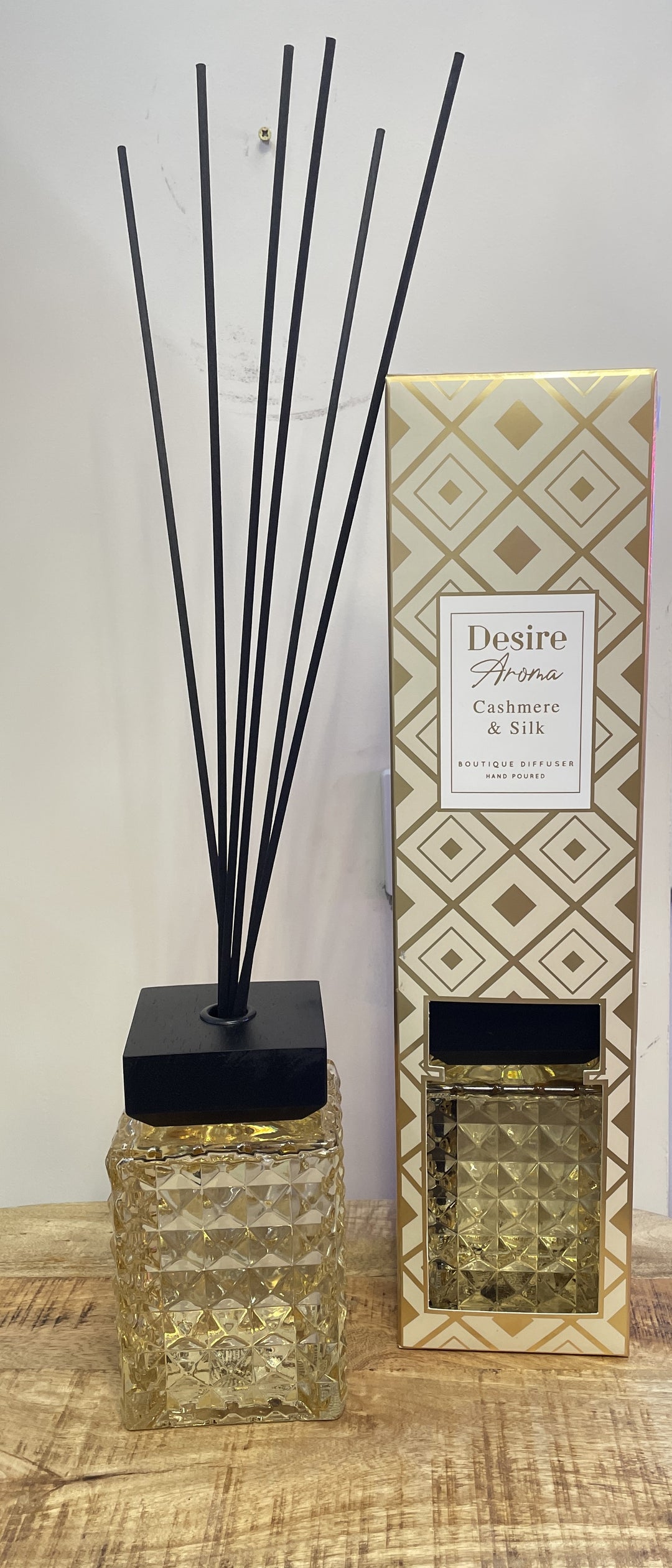 Reed Diffusers 1L Oud & Bergamot Luxury Crystal Glass Bottle Home Air Freshener