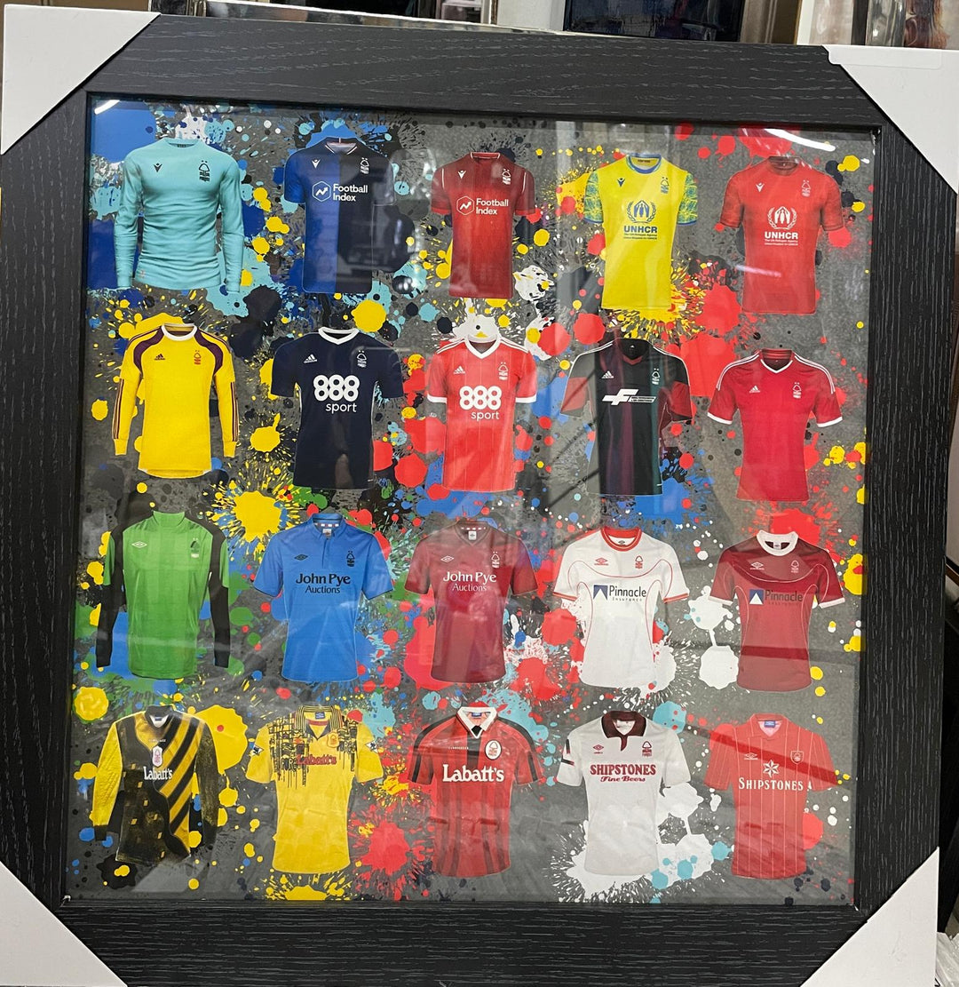 Black frame FC Nottingham Forrest Team miniature T-shirts stripe wall art picture fitment