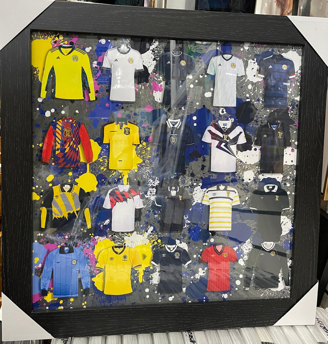 Black frame SCOTLAND FC Team miniature T-shirts stripe wall art picture fitment