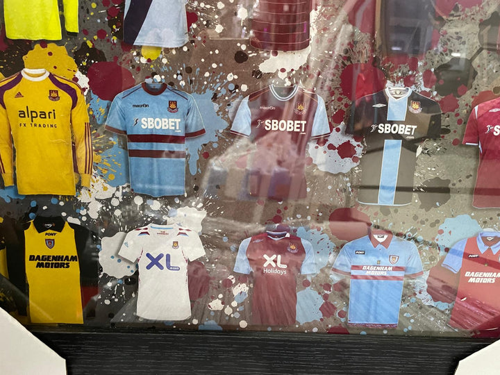 Black frame WEST HAM FC Team miniature T-shirts stripe wall art picture fitment