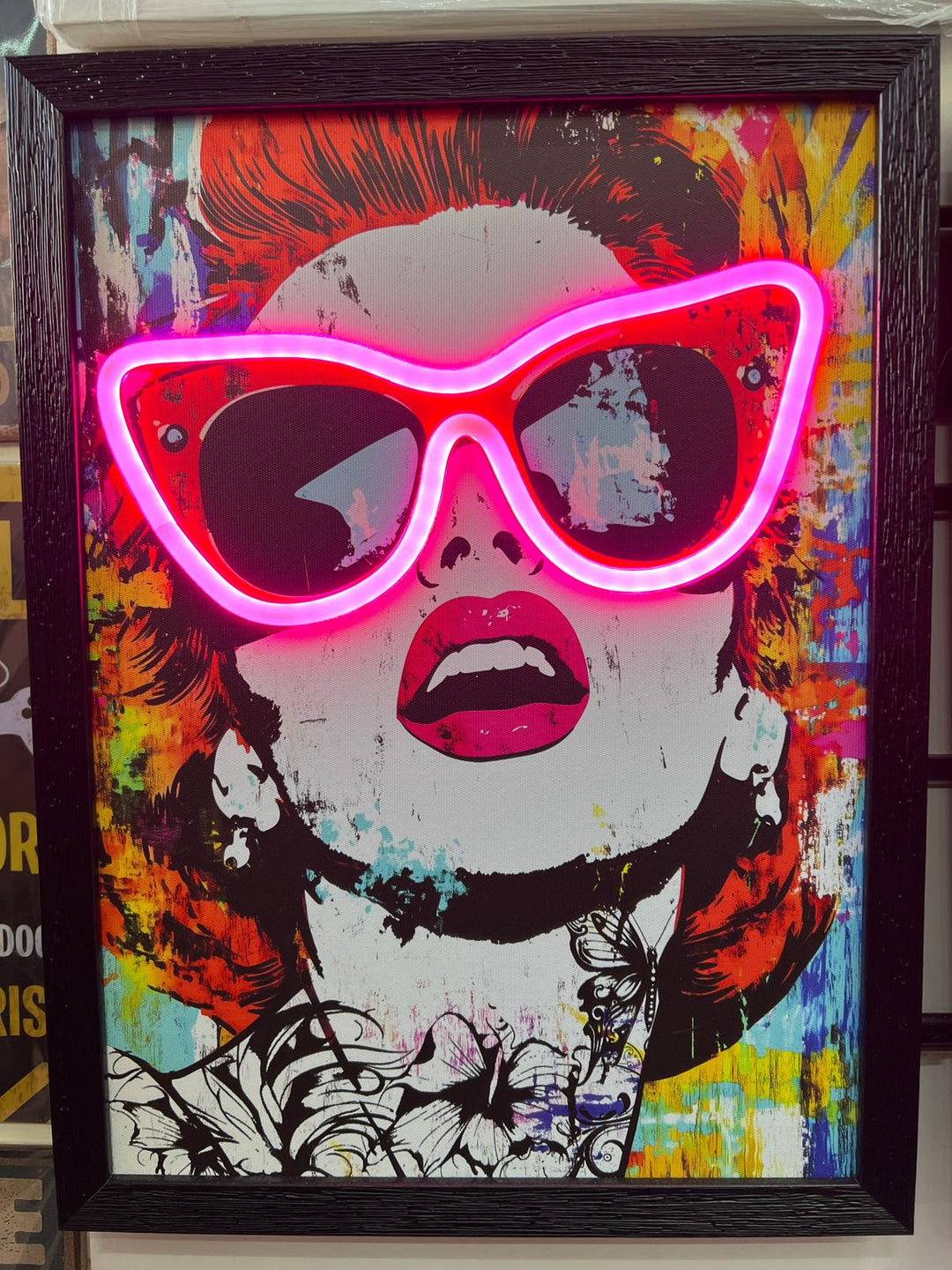 LED Light Canvas Pictures  Audrey, Beer glass, man Saxophone, Marilyn Monroe Black Frame USB Cable