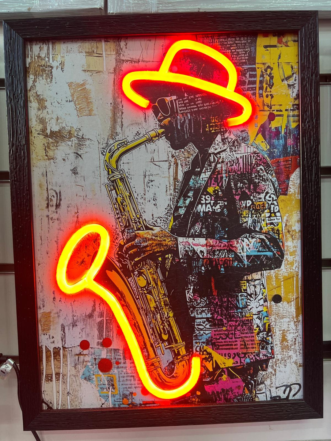 LED Light Canvas Pictures  Audrey, Beer glass, man Saxophone, Marilyn Monroe Black Frame USB Cable