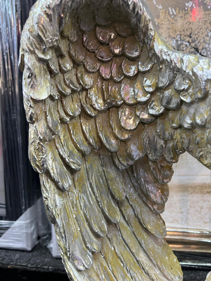 Creamy gold angel wings bust decorative ornament