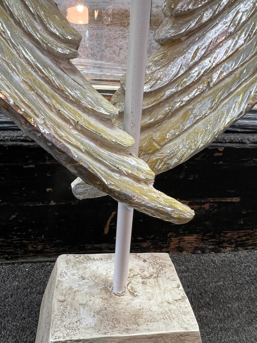 Creamy gold angel wings bust decorative ornament