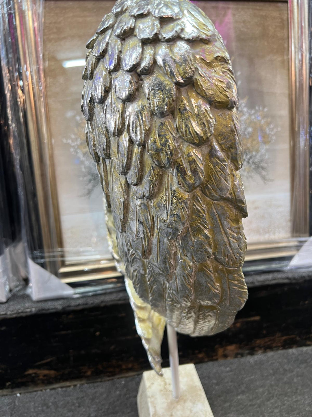 Creamy gold angel wings bust decorative ornament