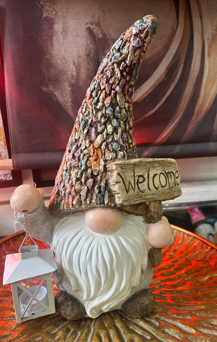 Colorful Garden Gnome Statue with Lantern & Welcome Sign – Cute home, Garden & Patio Ornament