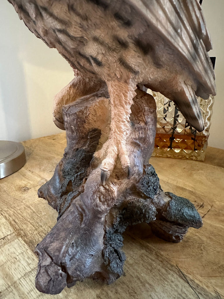 Handcrafted Eagle & Owl Figurine Ornament – Rustic Wildlife Home Decor Statue