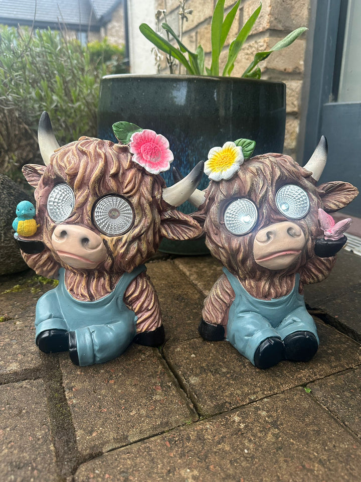 Highland Cow Resin Ornament – Cute Garden & Indoor Animal Statue Decor