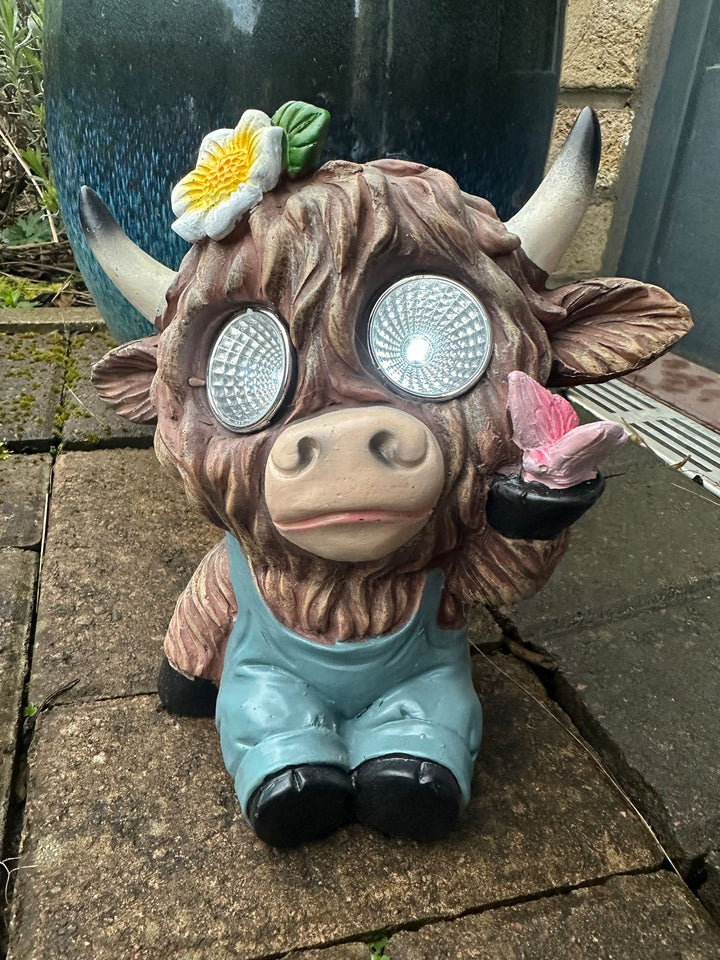Highland Cow Resin Ornament – Cute Garden & Indoor Animal Statue Decor