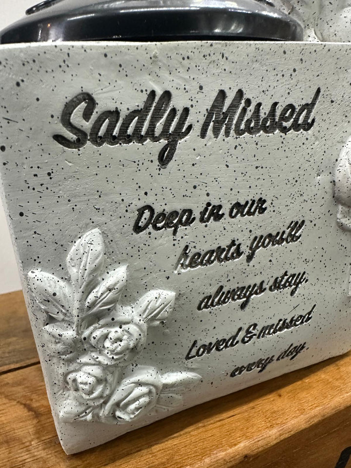 Graveside Memorial Flower Vase Pot with Cherub – Memory Tribute Ornament for Headstone Remembrance
