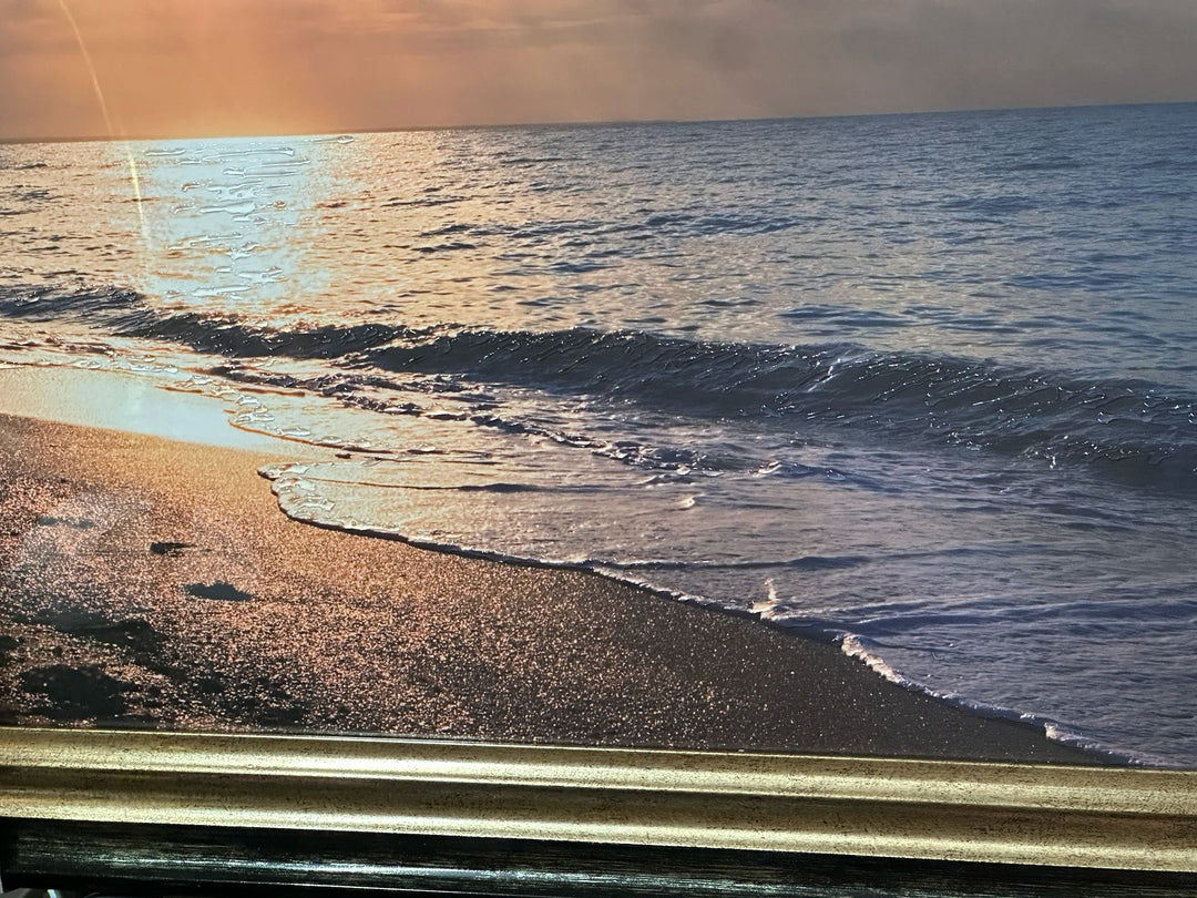 Stunning Beach Waves Sunset Wall Art – Luxury Liquid Art Resin Picture with Black & Gold Frame Home Decor