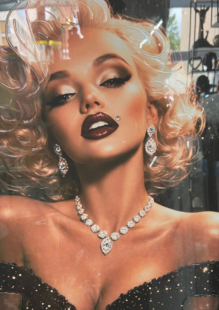 Marilyn Monroe black frame