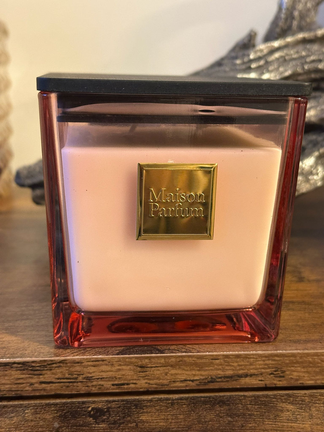 Luxury Soy Wax Scented Candle with Dual Wicks & Black Lid – Long Lasting Home Fragrance