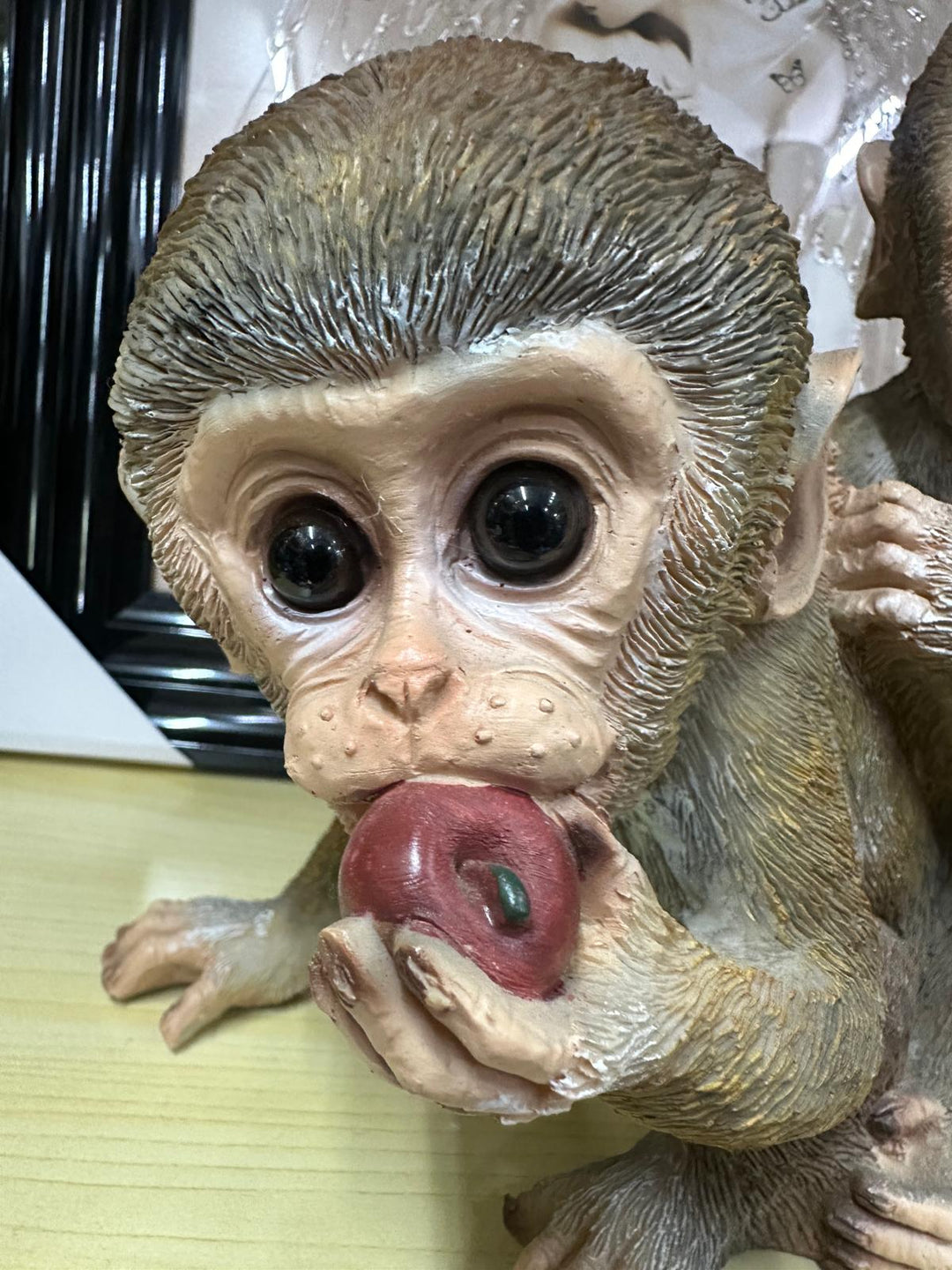 Resin Monkey Ornaments Eating Apple & Grooming | Cute Monkey Figurine Home Décor