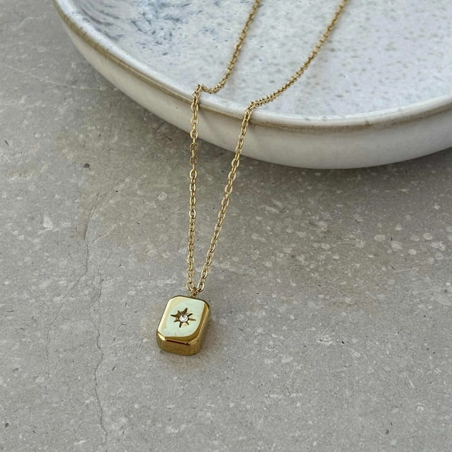 Tarnish Resistant Gold Block Zirconia Star Necklace – Waterproof Hypoallergenic PVD Gold Plated Stainless Steel