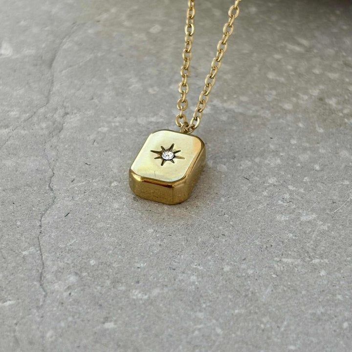 Tarnish Resistant Gold Block Zirconia Star Necklace – Waterproof Hypoallergenic PVD Gold Plated Stainless Steel