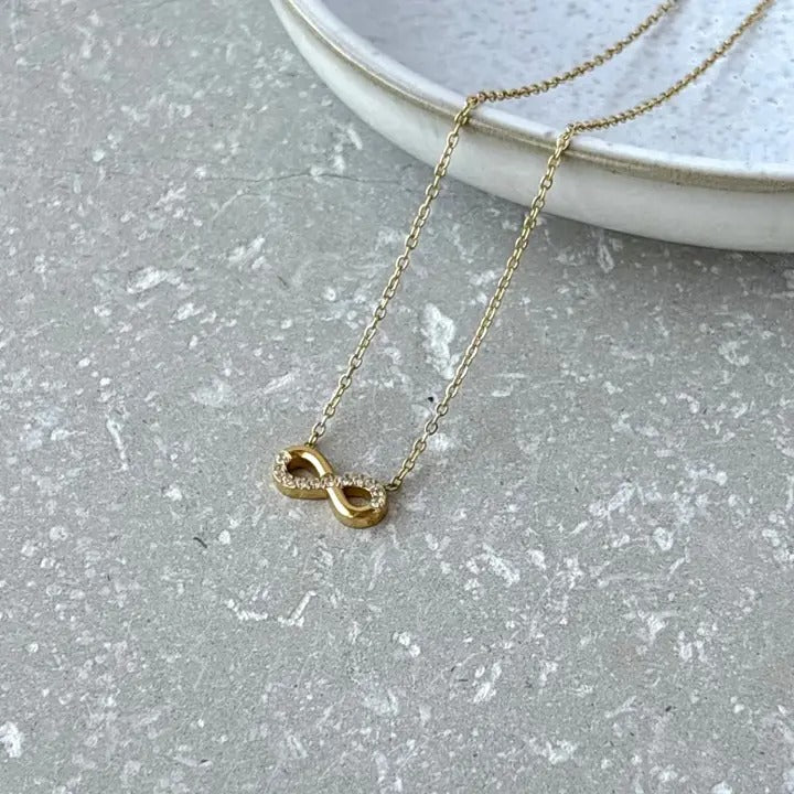 Tarnish Resistant Infinity Necklace – Waterproof Hypoallergenic PVD Gold Plated Stainless Steel