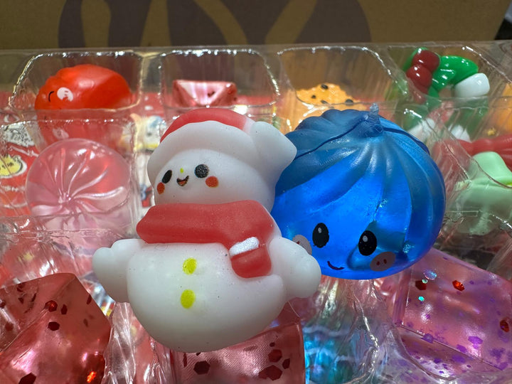 Christmas Advent Calendar 2026 – 24 Squishy Toys Surprise Countdown Gift