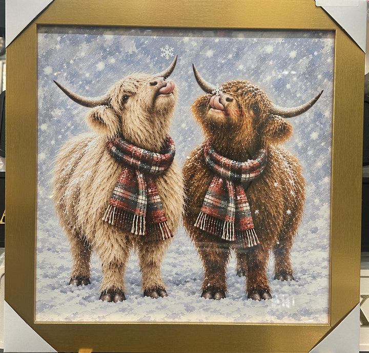 Two Highland Cows Tartan Scarf Christmas Picture – Gold Frame Highland Cow Wall Art