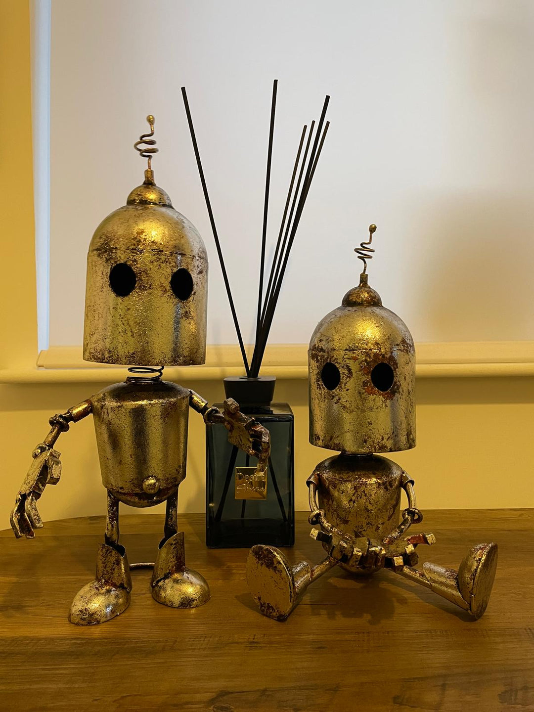 Rustic Silver Metal Robot Ornament Art Figure Wobbly Parts Sitting/Standing Decor