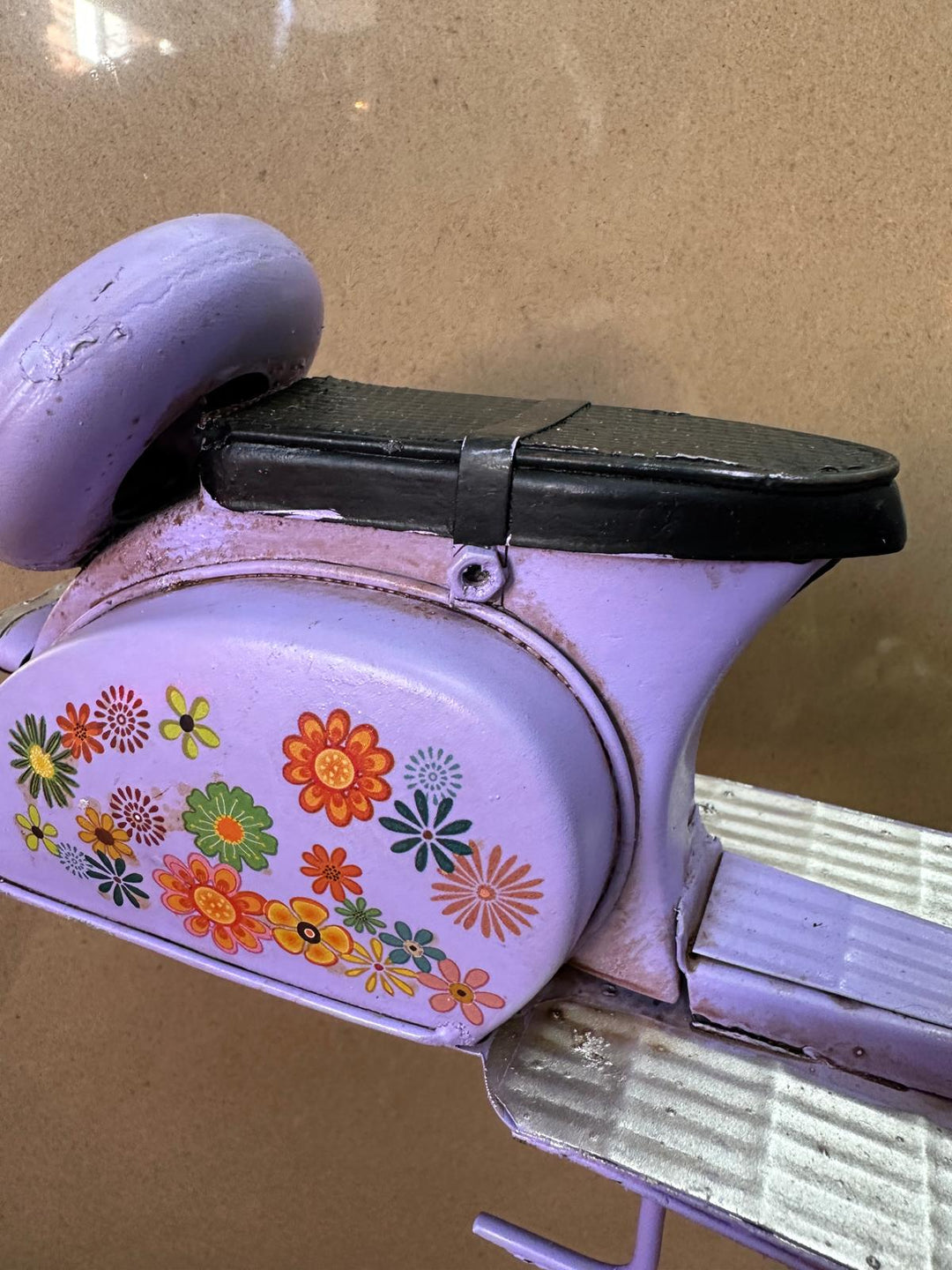 Vintage Lambretta Scooter Tin Model – Red, Yellow, Green, Pink & Purple Floral Retro Transport Collectible Décor