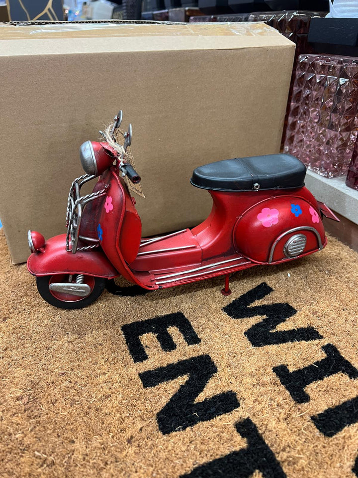 Vintage Lambretta Scooter Tin Model – Red, Yellow, Green, Pink & Purple Floral Retro Transport Collectible Décor