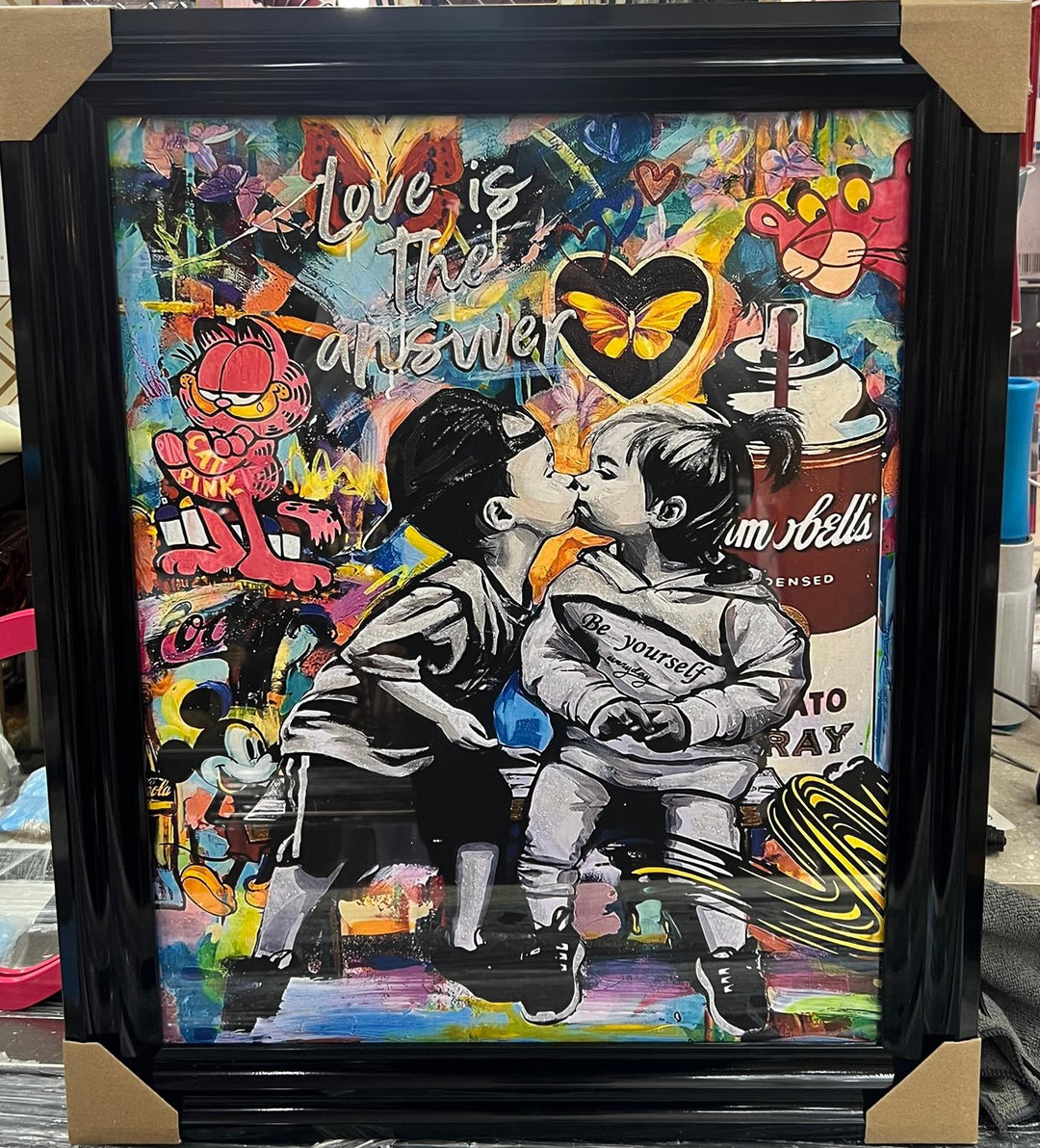 H.58CM-Black Framed Siblings Hugging Banksy Wall Art with Liquid Resin Finish home décor