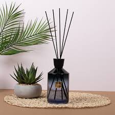 Dubai Inspired Reed Diffuser Atlantis Saffron Cedar, Tonka Oud, Spiced Amber And Oud WoodLuxury Home Fragrance