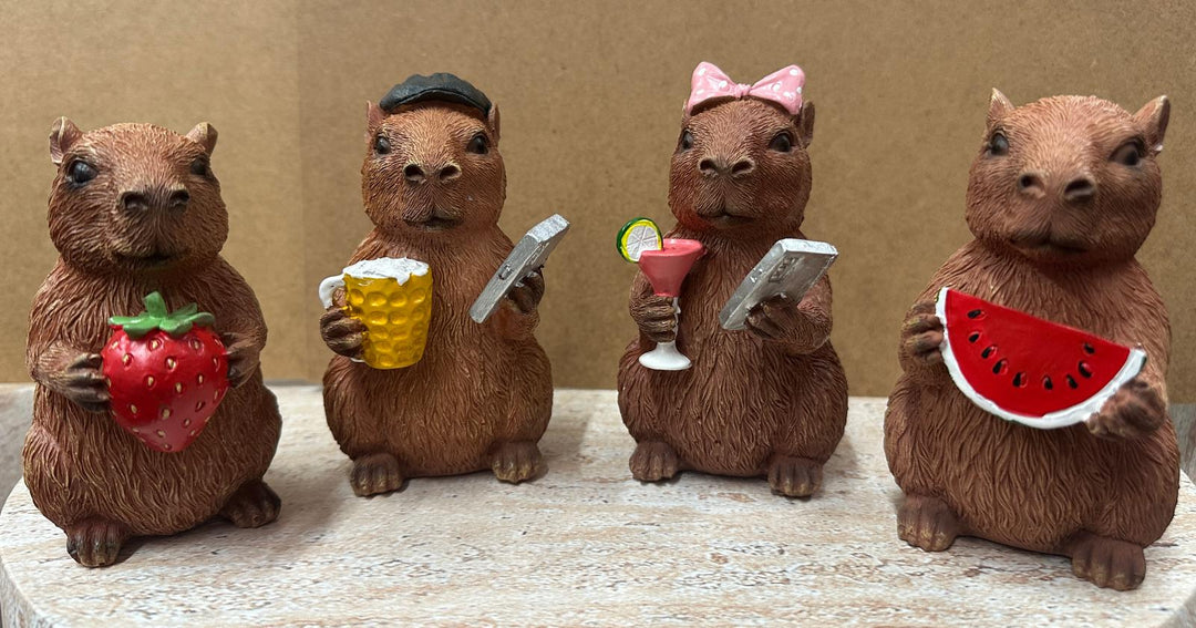 Cute Resin Capybara Ornaments with Fruits & Drinks | Whimsical Animal Home Décor