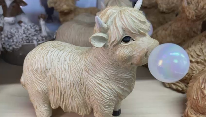 Highland Cow white blowing bubble gum standing ornament decorative