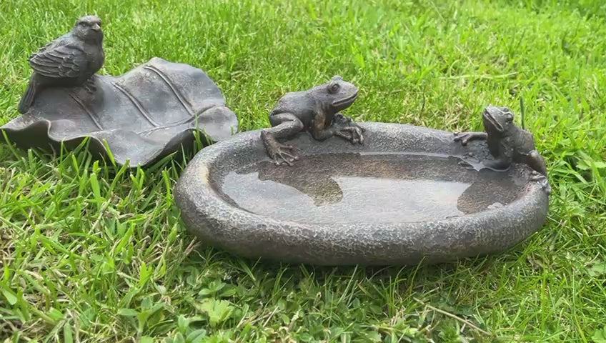 Two frogs bird feeder garden decor ornament