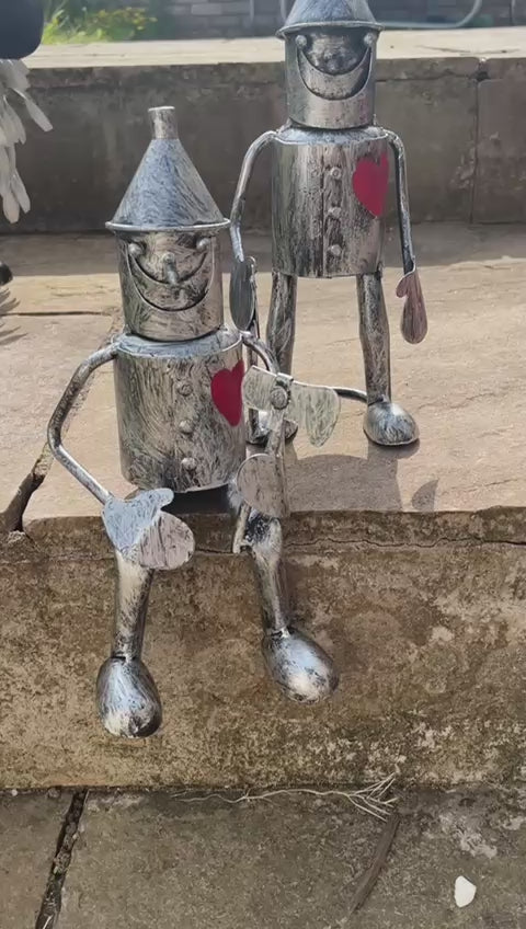 Mini Tin Man Metal Garden Ornament Wizard of Oz Silver statue