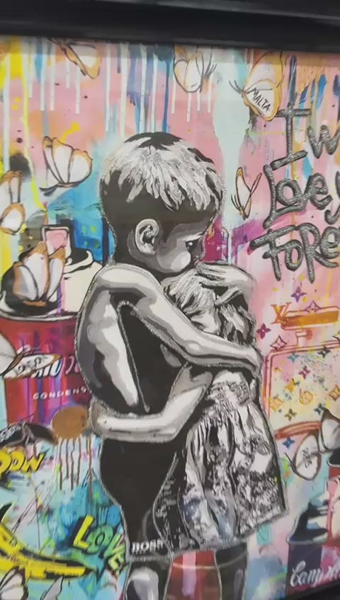 H.58CM-Black Framed Siblings Hugging Banksy Wall Art with Liquid Resin Finish home décor